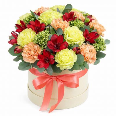 Цветочная композиция в шляпной коробке «Шарм»