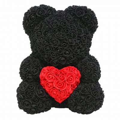Мишка из роз черный с красным сердцем (40 см)