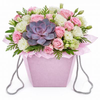 Коробка с цветами «Сказка нежности»
